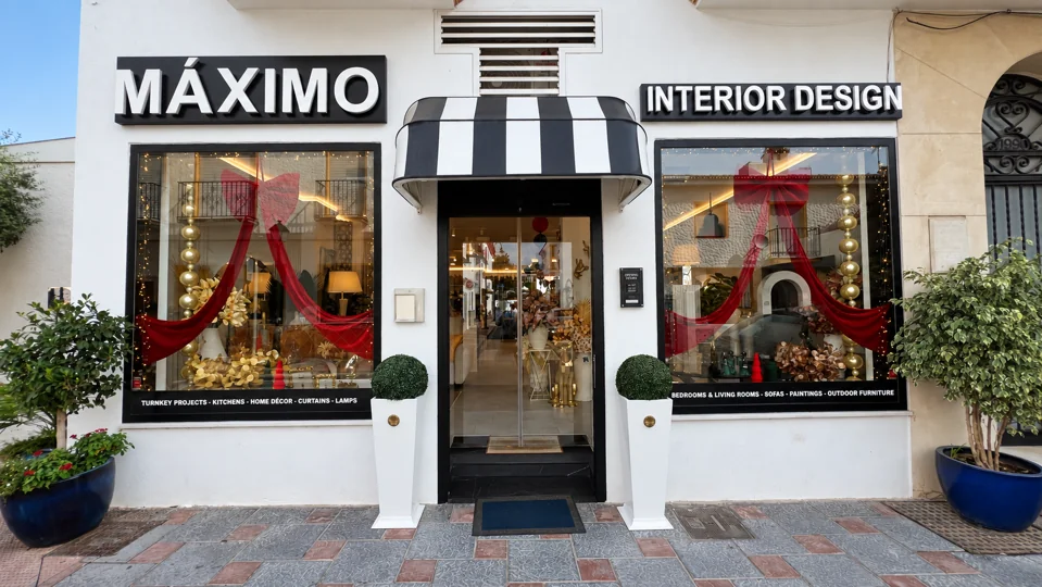 Así nos encontrarás en Calle Cártama — showroom MÁXIMO en La Cala de Mijas